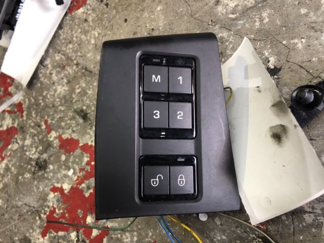 Jaguar F-Pace X761 2016-on RF Door Smart Lock Button