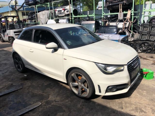 Audi A1 8X 2010-2011