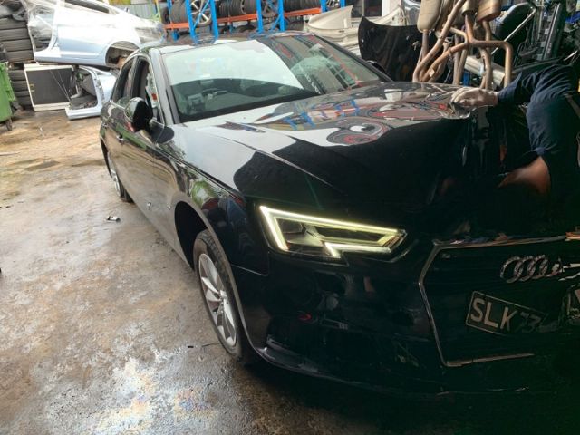 Audi A4 8W 2015-2018